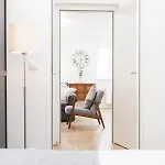 Anna And Friends Apartment