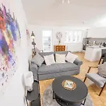 Anna And Friends Graz