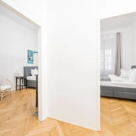 Anna And Friends * Graz