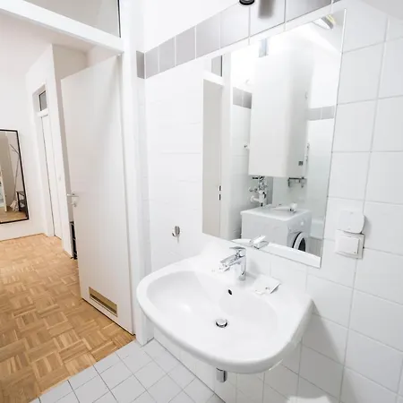 Daire Anna And Friends Graz