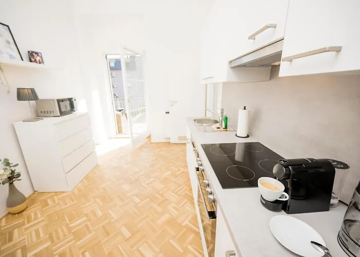 Daire Anna And Friends